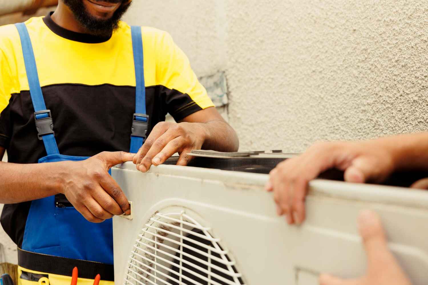 Best HVAC service technicians  in Necedah, WI